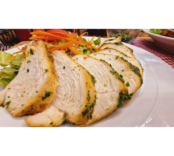 Szaftos egészben sült csirkemell