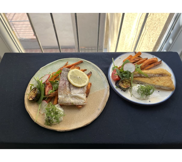 Házi halrudacskák vagy lazac édesburgonyával és paradicsomszósszal