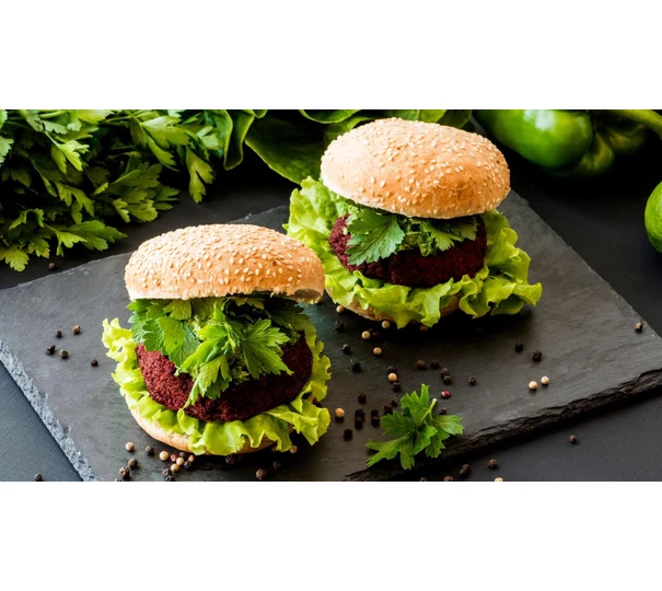 Kubai fűszerezésű feketebab és quinoa burger